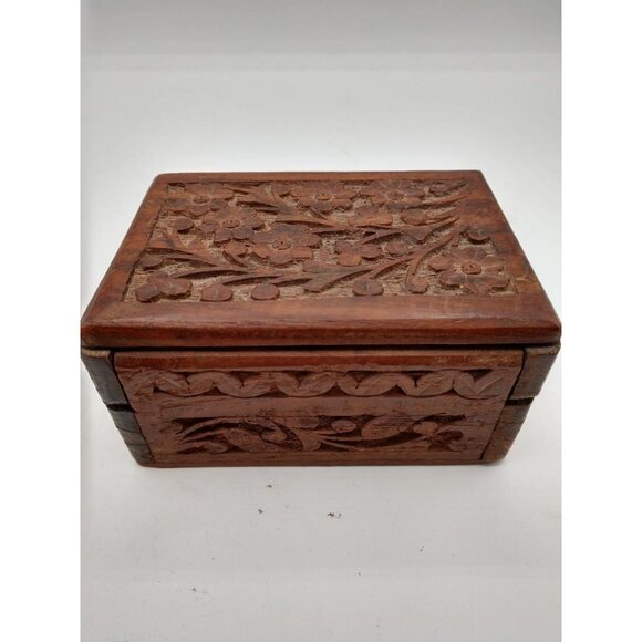 Hand-Carved Floral Wooden Keepsake Box With Hinged Lid - Picture 2 of 7